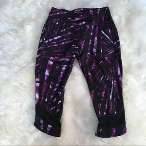 TEK Gear. Work out Capris. SIze S.